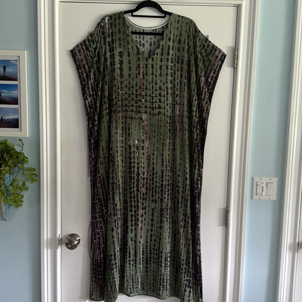Lounging Caftan 0/S EUC